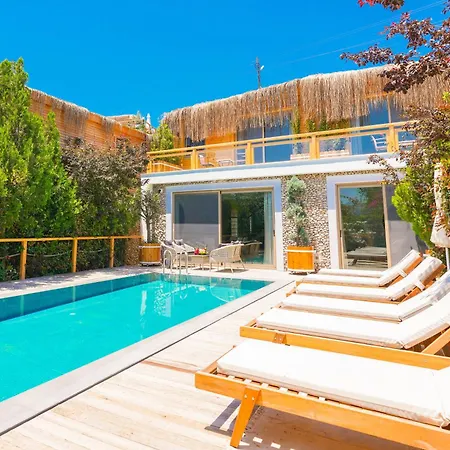 Likya Gardens Bed & Breakfast 4*