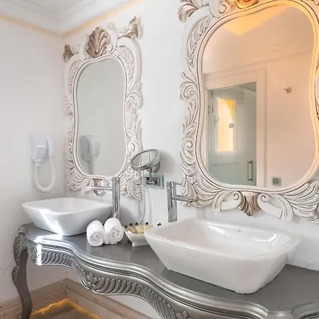 Likya Gardens Alojamento de Acomodação e Pequeno-almoço