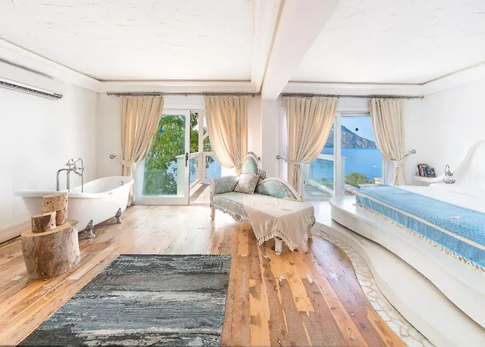 Likya Gardens Bed & Breakfast 4*