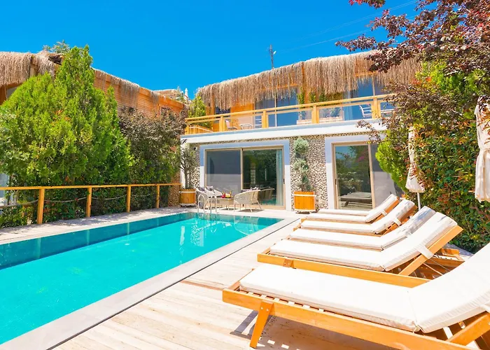 Likya Gardens Bed & Breakfast 4*